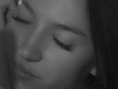 ArnettaPastore - female with brown hair webcam at LiveJasmin