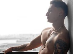 ArthurPhoeenix from LiveJasmin