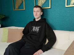 ArtieDamon from LiveJasmin