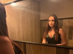 AryaLinn from LiveJasmin