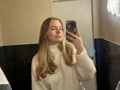 AryaThomas - blond female with  big tits webcam at LiveJasmin