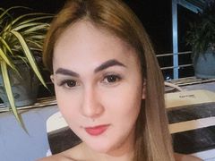 AshComendador - blond shemale webcam at LiveJasmin