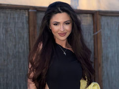 AshleeBriggs - female with brown hair webcam at LiveJasmin