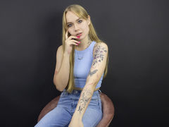 AshleyYorke - blond female webcam at LiveJasmin