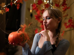 AshleyYorke - blond female webcam at LiveJasmin