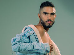 AshtonBeats from LiveJasmin