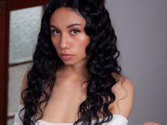 AsyaDubois from LiveJasmin