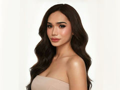 AthenaFamurri - shemale with brown hair webcam at LiveJasmin