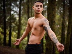 AUSTINCL - male webcam at LiveJasmin