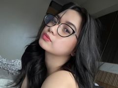 AubreyGates - shemale with black hair webcam at LiveJasmin