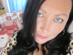 AuraCrina from LiveJasmin