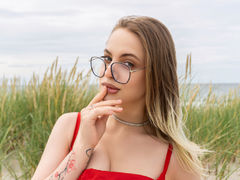 AuroraEris - blond female with  big tits webcam at LiveJasmin