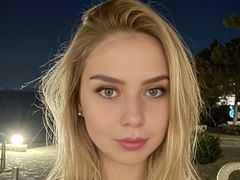 AuroraVale from LiveJasmin