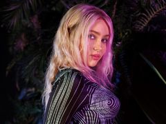 AvaAqua - blond female webcam at LiveJasmin