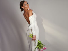 AvaHeath - female with brown hair and  big tits webcam at LiveJasmin