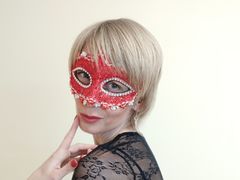 AvelinaLeon - blond female with  small tits webcam at LiveJasmin