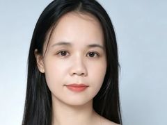 AvelineZhouzhou from LiveJasmin