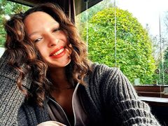 AvisKiniry from LiveJasmin