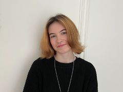 AvrilScurci from LiveJasmin