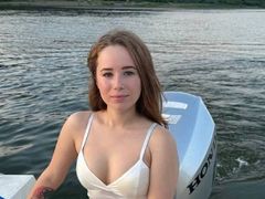 AvroraAvans from LiveJasmin