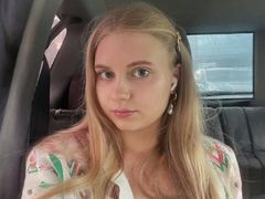 AvroraKiim from LiveJasmin