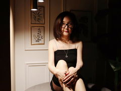 AvroraLiam from LiveJasmin