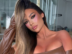 JessicaRosen - female with brown hair and  big tits webcam at LiveJasmin