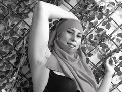 VanessaGlem - female with black hair and  big tits webcam at LiveJasmin