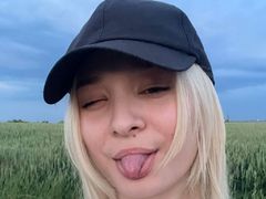 BarbaraGreen - blond female with  small tits webcam at LiveJasmin