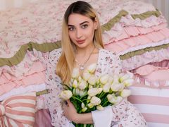 MilanaTiler - blond female webcam at LiveJasmin