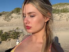 Barbieafterdarkx from LiveJasmin