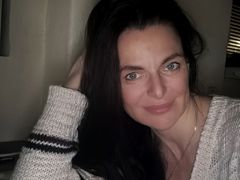 BastetBlackwood - female with brown hair webcam at LiveJasmin