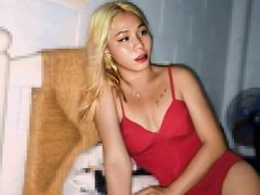 BeatriceOganda - shemale webcam at LiveJasmin