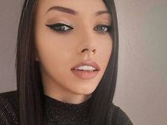 BeautyGirl - female with brown hair webcam at LiveJasmin