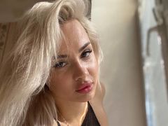 BeckyCovey - blond female with  big tits webcam at LiveJasmin