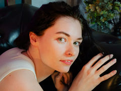 BelaMurr - female with black hair webcam at LiveJasmin