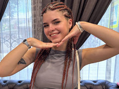 BelindaDavish from LiveJasmin