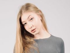 BellWood from LiveJasmin