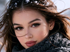 BellaHolland from LiveJasmin