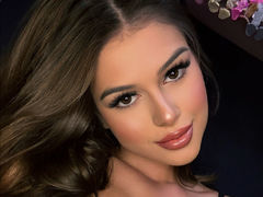 BellaHolland from LiveJasmin