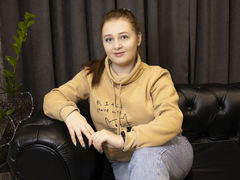 BellaBarnes - female with brown hair and  small tits webcam at LiveJasmin