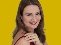 BellaBonie - female with brown hair webcam at LiveJasmin