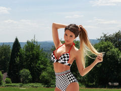 BellaCarola from LiveJasmin