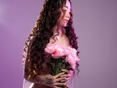 BellaClaire from LiveJasmin