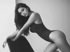 BellaDaza - shemale with black hair webcam at LiveJasmin