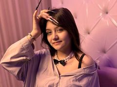 BellaFoxta from LiveJasmin