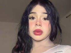 BellaJazmyn from LiveJasmin