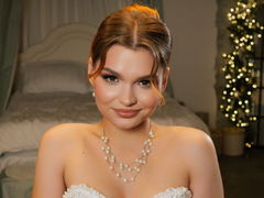 BellaMarebelle - female with red hair webcam at LiveJasmin