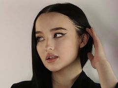 BellaRei - female with black hair webcam at LiveJasmin