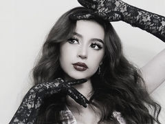 BellaRosen - female with brown hair webcam at LiveJasmin